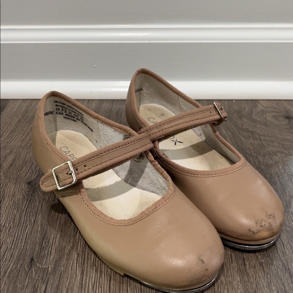 Kids tap shoes